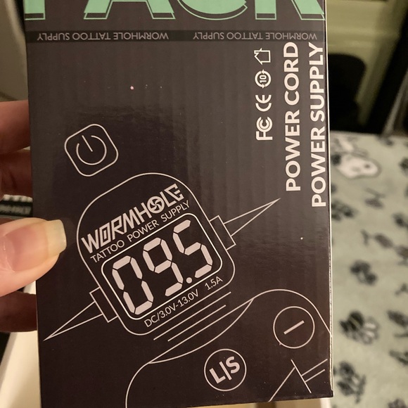 Tattoo Pen Kit - Wormhole tattoos gun NIB premium with ink and power supply - Picture 12 of 13